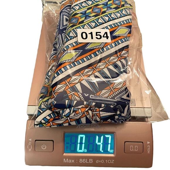 Miami Women’s Geometric Pattern Blouse Size Medium - Picture 14 of 14